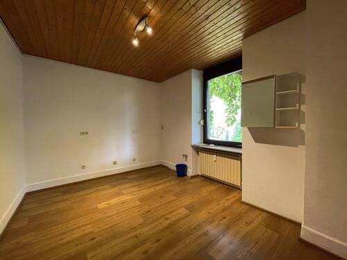 Wartezimmer Praxis im Erdgeschoss - 