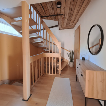 OG_Treppenhaus_Einrichtungsbeispiel - 