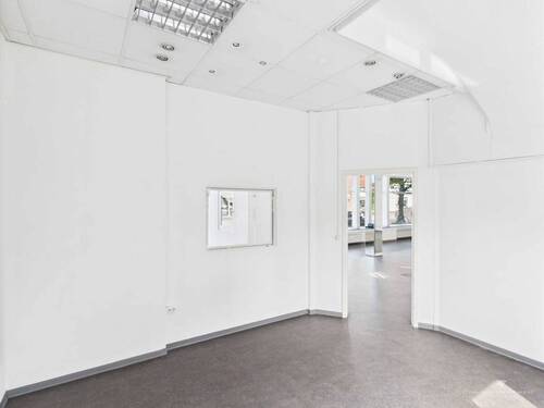 Büro/Praxisfläche - 