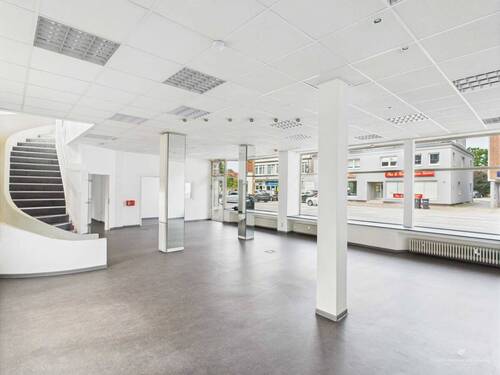Büro/Praxisfläche - 