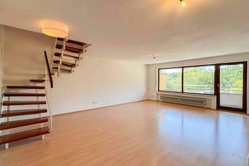 Wohnzimmer - 3 Zimmer Einfamilienhaus zum Kaufen in Aalen