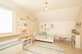 Kinderzimmer Dachgeschoss- visualisiert - 