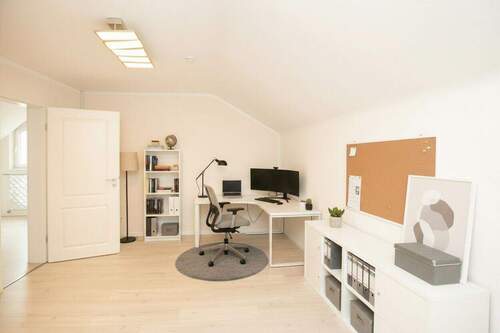 Arbeitszimmer Dachgeschoss- visualisiert - 