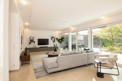 Wohnbereich -visualisiert - 9 Zimmer Einfamilienhaus in Dreieich / Götzenhain
