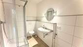 Modernes Badezimmer - 