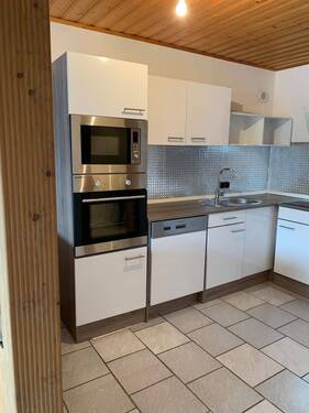 moderne Küche - Etagenwohnung mit 78,00 m&sup2; in Plattling zum Kaufen