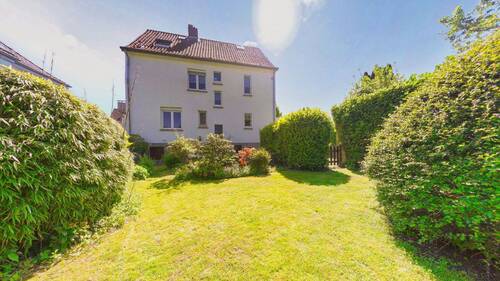 Außen - Gartenansicht - 7 Zimmer Einfamilienhaus zum Kaufen in Detmold