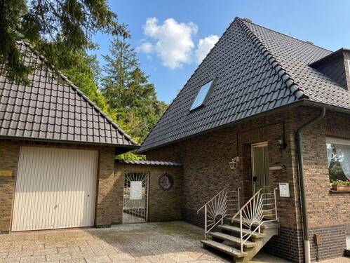 Durchgang Garten (KI-optimiert) - 