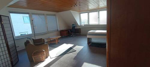 Hofzimmer 1731846164029.jpg - Einfamilienhaus in Hannover