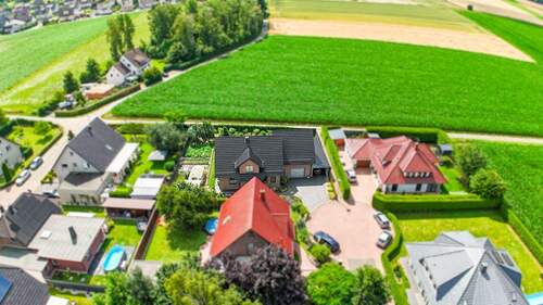 Einfamilienhaus im Grünen - 