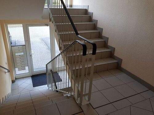 gepflegtes Treppenhaus - 