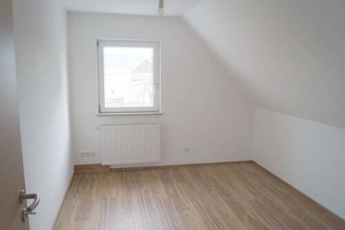 ... Zimmer 2 im DG ... - 