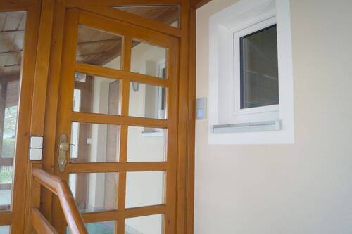  Eingangsbereich/Windfang - 5 Zimmer Einfamilienhaus zur Miete in Freystadt