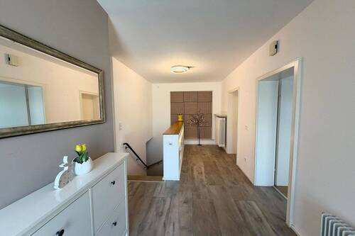 Hauseingangsbereich Flur - 