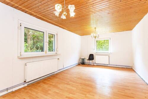 Wohnzimmer - 4 Zimmer Doppelhaushälfte zum Kaufen in Berlin