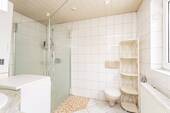 Badezimmer - 4 Zimmer Doppelhaushälfte in Berlin