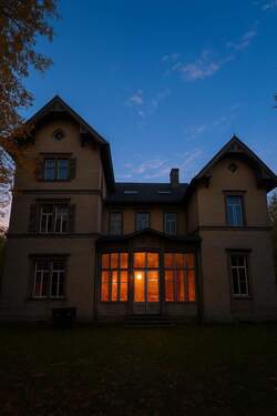 Bild 1 - Bahnhof Schafhausen - eine magische Alleinlage!