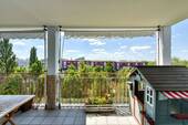 Balkon nach Süd-Westen - 4 Zimmer Etagenwohnung in Stuttgart