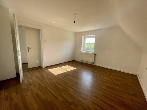 OG: Schlafzimmer 16 qm - 