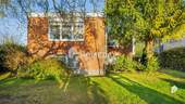 Außenansicht 3 - Traumhaftes Atrium-Haus mit Pool und großem Grundstück in idyllischer Lage