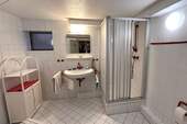 Duschbad im Keller - 