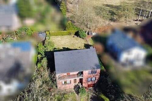 Vorderseite - 6 Zimmer Einfamilienhaus zum Kaufen in Hamburg