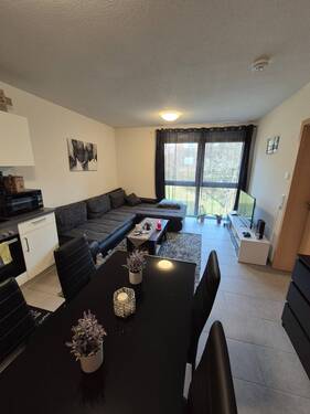 Wohnzimmer - 2 Zimmer Etagenwohnung zum Kaufen in Nürtingen