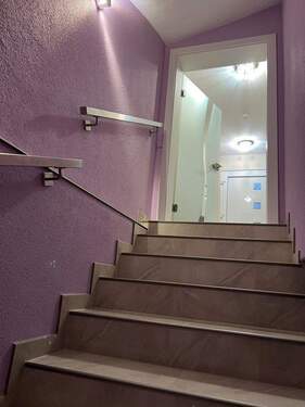 Treppe runter Kellerstudio 1 - 