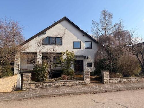 IMG_6774.jpeg - Top Objekt mit Potenzial! Wohnen & Arbeiten unter einem Dach – Zweifamilienhaus mit 2 Eingängen