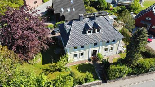Haupteingang - ?? Zweifamilienhaus mit 275?m² Wfl., Ausbaupotenzial & Garten - Nähe Eckernförde - 449.000?€ VB