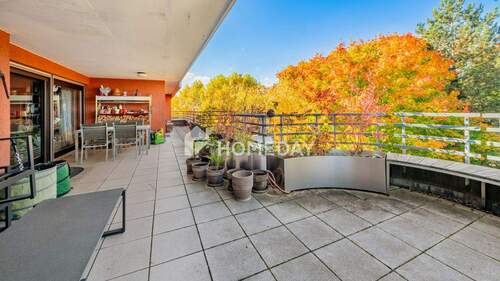 Balkon 1 - 4 Zimmer Etagenwohnung in Sindelfingen