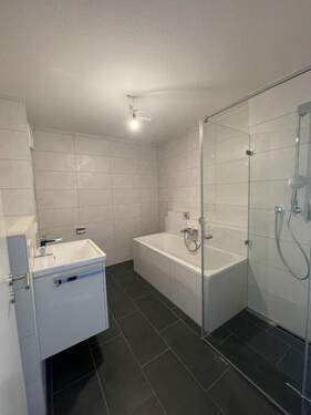 Badezimmer2.jpg - 