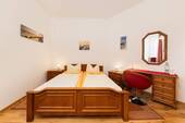 Gästezimmer mit Doppelbett - 