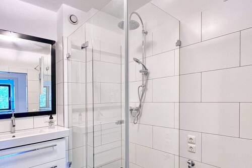 Duschkabine - Etagenwohnung mit 76,00 m² in Hamburg zum Kaufen