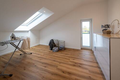 Hauswirtschaftsraum neben der Küche - 