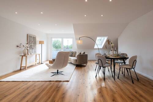 Wohnen - Essen - 3 Zimmer Etagenwohnung zum Kaufen in Friedrichstadt