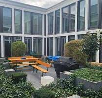 Panorama-Büro: Großzügiges Doppelbüro mit Besprechungsecke & Videoraum - München Moosach