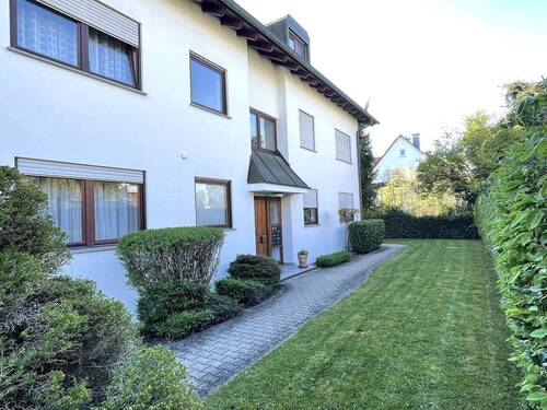 Hauseingang - 3 Zimmer Etagenwohnung zum Kaufen in Langenargen