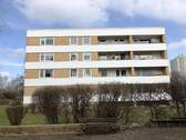 Seitenansicht - Großzügige 4,5 Zimmerwohnung in Detmerode