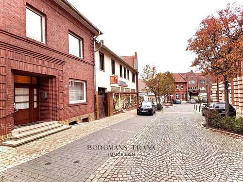 Wohnstraße in Ankum - Charmante Altbau-Wohnung mit 4 Zimmern und Balkon in Ankum