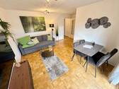 Wohnzimmer - 2 Zimmer Etagenwohnung zur Miete in Dresden