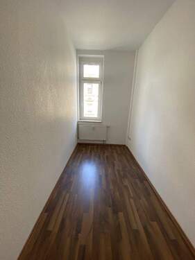 Ankleideraum - Etagenwohnung mit 76,00 m&sup2; in Gera zur Miete