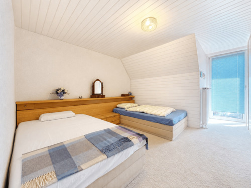 Schlafzimmer mit Zugang zu Balkon - 