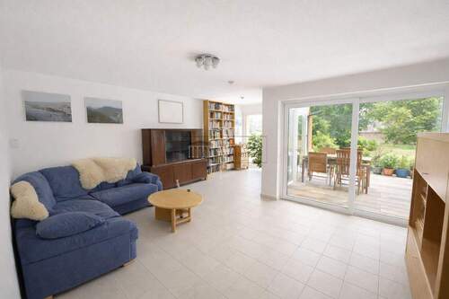 Gemütliches Wohnzimmer - 6 Zimmer Mehrfamilienhaus, Wohnhaus in Berlin