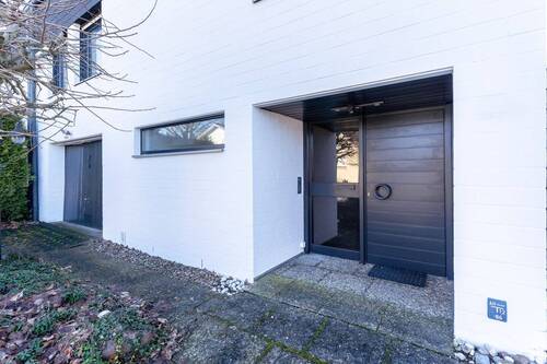 Eingang - 5 Zimmer Doppelhaushälfte in Bielefeld