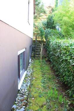 seitlicher Gartenzugang.JPG - 