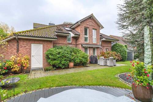 Außenansicht - 5 Zimmer Einfamilienhaus zum Kaufen in Reinbek / Schönningstedt