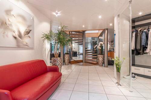 Eingangsbereich - Einfamilienhaus mit 258,00 m&sup2; in Reinbek / Schönningstedt zum Kaufen