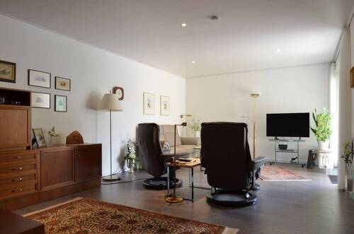 Wohnzimmer - 4 Zimmer Etagenwohnung zum Kaufen in Braunschweig