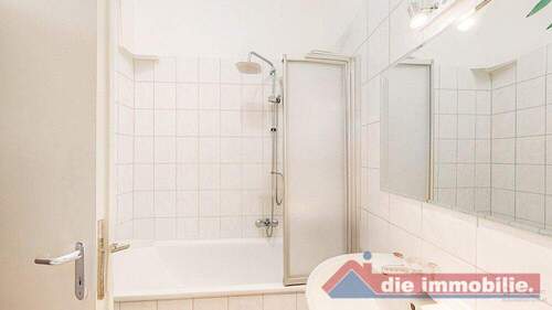 Bad_1 - Etagenwohnung mit 78,40 m&sup2; in Magdeburg / Altstadt zum Kaufen